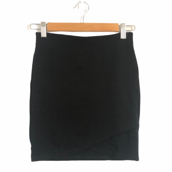 Aritzia Talula Black Primrose Skirt Size XS - Picture 3 of 8